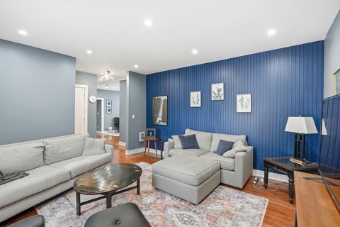 Tiny photo for 2212 E 70th Street #1B, Chicago, IL 60649 (MLS # 12541826)