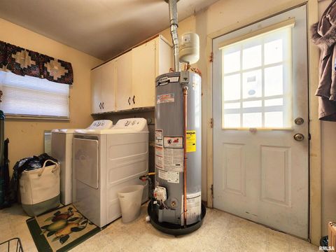 Tiny photo for 355 CHESTNUT Street, Alto Pass, IL 62905 (MLS # EB460472)