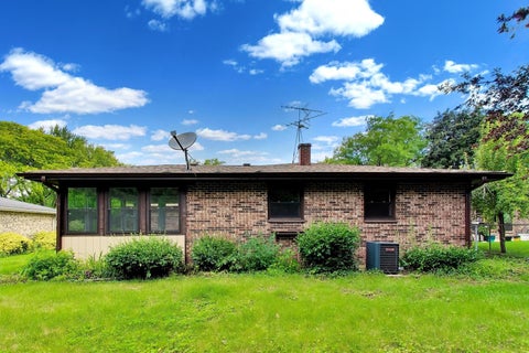 Tiny photo for 641 Lee Drive, Crystal Lake, IL 60014 (MLS # 12680497)