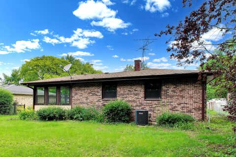 Tiny photo for 641 Lee Drive, Crystal Lake, IL 60014 (MLS # 12680497)