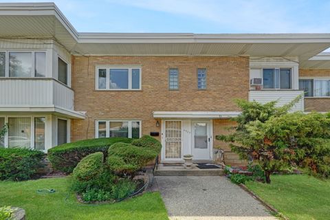 Photo of 4925 Carol Street #D, Skokie, IL 60077 (MLS # 12712727)