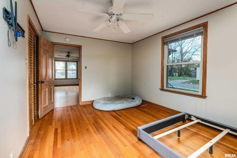Tiny photo for 306 S MADISON Street, Marion, IL 62959 (MLS # EB460247)