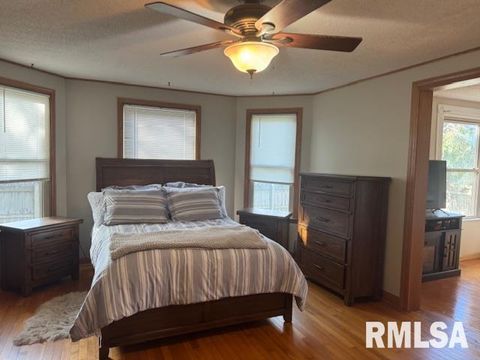 Tiny photo for 306 S MADISON Street, Marion, IL 62959 (MLS # EB460247)