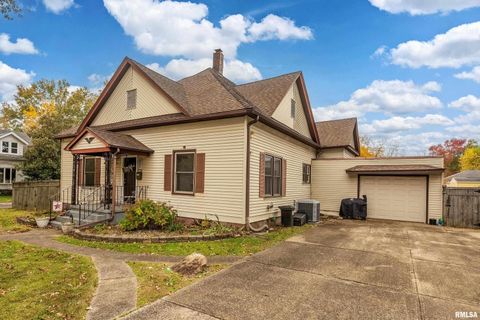 Tiny photo for 306 S MADISON Street, Marion, IL 62959 (MLS # EB460247)