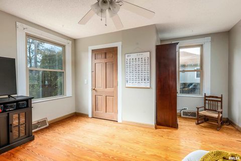 Tiny photo for 306 S MADISON Street, Marion, IL 62959 (MLS # EB460247)