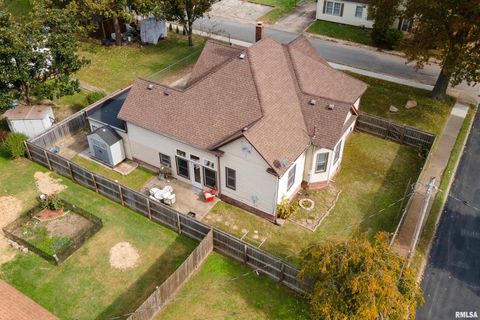 Tiny photo for 306 S MADISON Street, Marion, IL 62959 (MLS # EB460247)