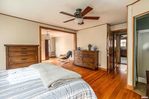 Tiny photo for 306 S MADISON Street, Marion, IL 62959 (MLS # EB460247)