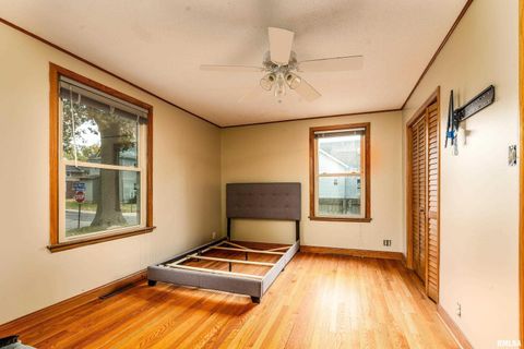 Tiny photo for 306 S MADISON Street, Marion, IL 62959 (MLS # EB460247)