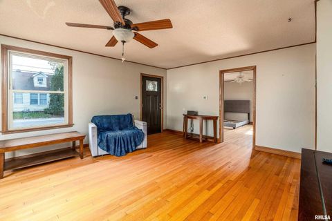Tiny photo for 306 S MADISON Street, Marion, IL 62959 (MLS # EB460247)