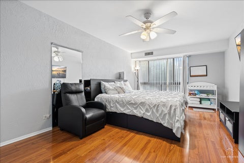 Tiny photo for 3700 Capri Court #104, Glenview, IL 60025 (MLS # 12743540)