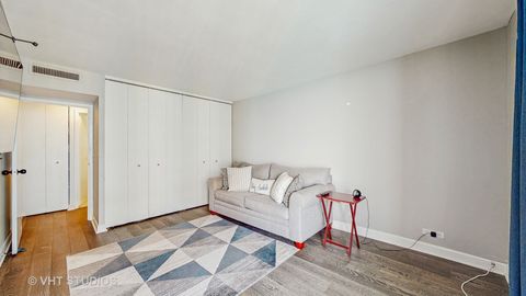 Tiny photo for 6007 N Sheridan Road #39F, Chicago, IL 60660 (MLS # 12435765)