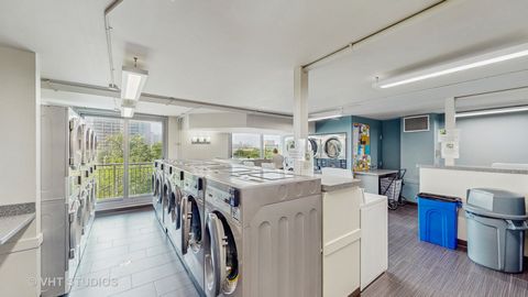 Tiny photo for 6007 N Sheridan Road #39F, Chicago, IL 60660 (MLS # 12435765)