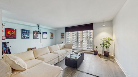 Tiny photo for 6007 N Sheridan Road #39F, Chicago, IL 60660 (MLS # 12435765)