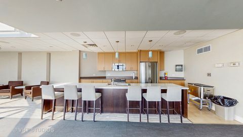 Tiny photo for 6007 N Sheridan Road #39F, Chicago, IL 60660 (MLS # 12435765)