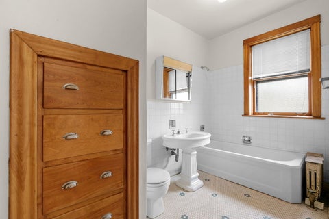 Tiny photo for 1330 W Birchwood Avenue #D, Chicago, IL 60626 (MLS # 12761112)