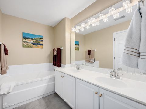 Tiny photo for 31104 Carpenter Court, Warrenville, IL 60555 (MLS # 12511811)