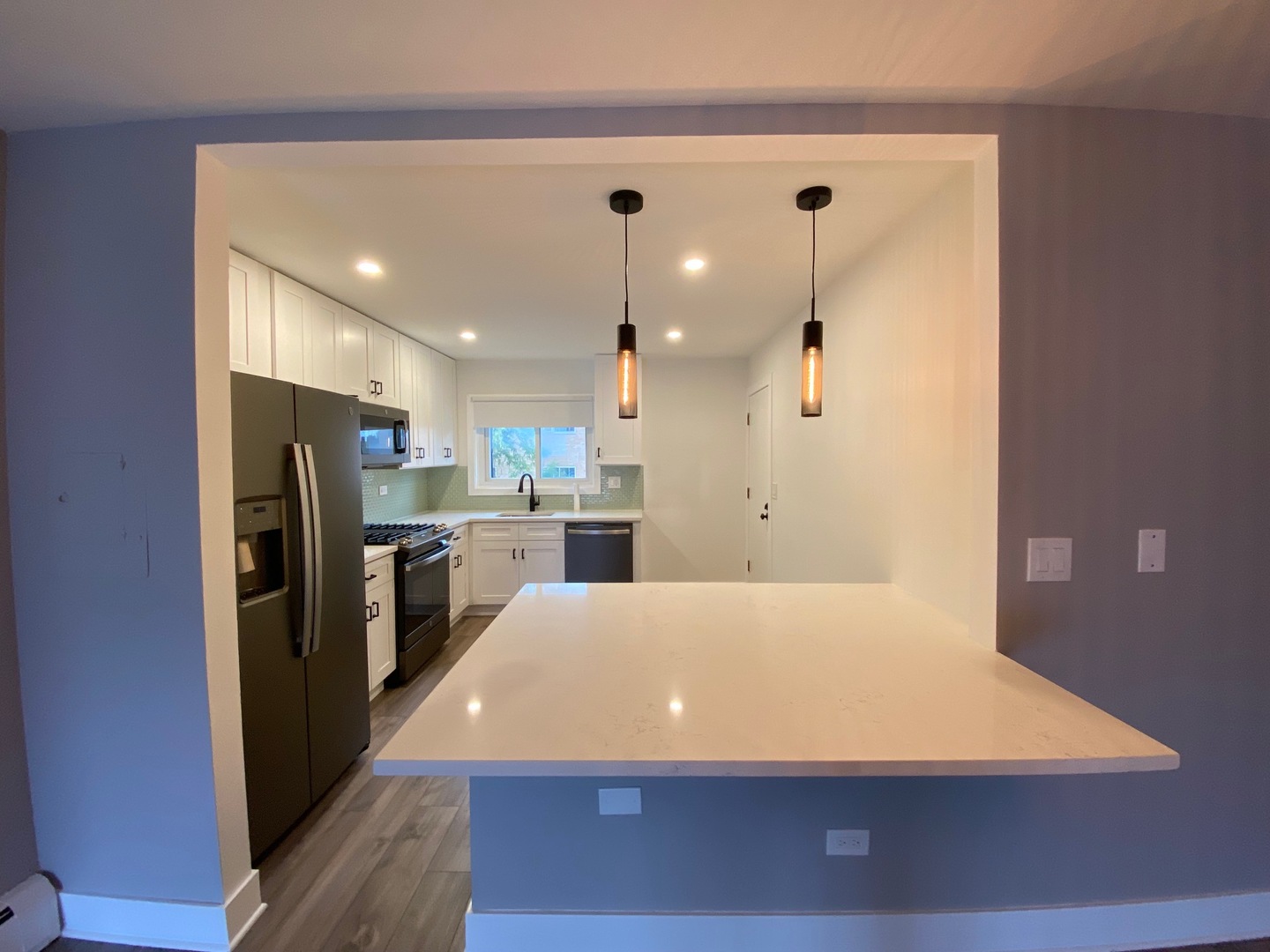 115 E Dundee Road 3N