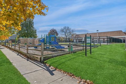 Tiny photo for 257 Bay Street, Wood Dale, IL 60191 (MLS # 12515369)