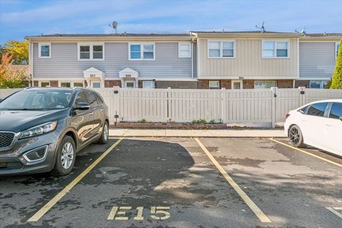 Tiny photo for 257 Bay Street, Wood Dale, IL 60191 (MLS # 12515369)