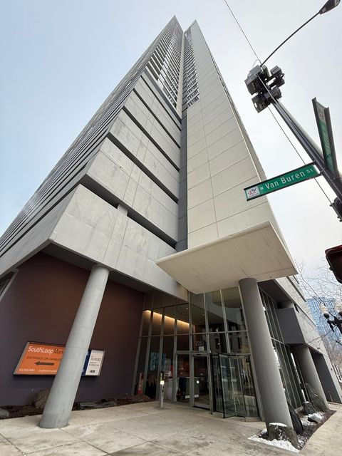 235 W Van Buren Street 1519 Chicago IL 60607