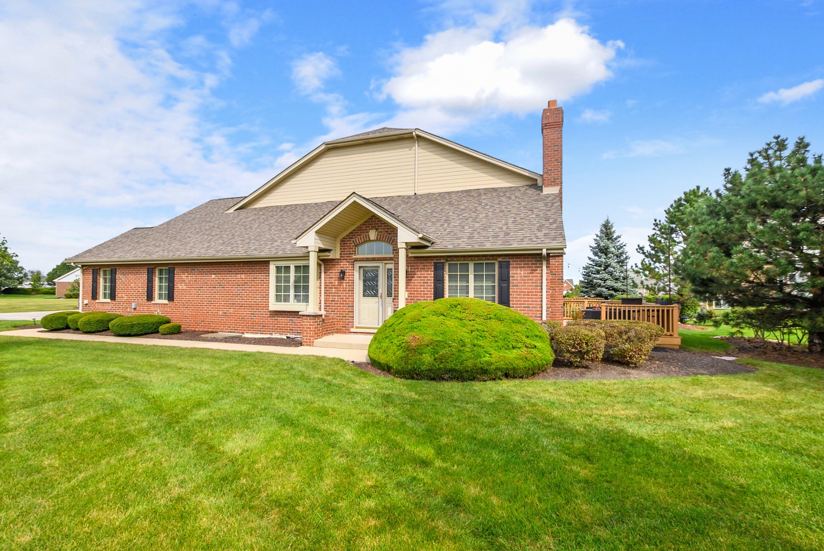 1876 Royalglen Drive
