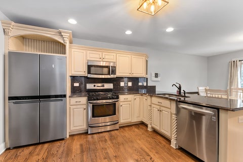Tiny photo for 1876 Royalglen Drive, New Lenox, IL 60451 (MLS # 12759264)