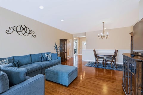 Tiny photo for 3270 Bagatelle Lane, Mundelein, IL 60060 (MLS # 12748412)