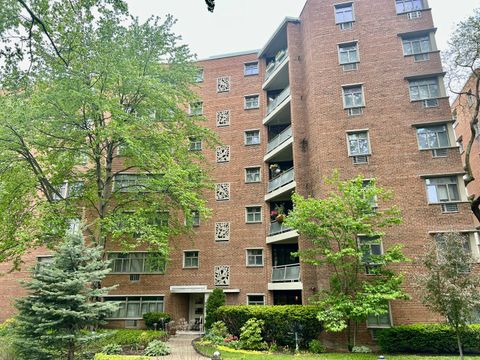 Tiny photo for 1864 Sherman Avenue #3SW, Evanston, IL 60201 (MLS # 12376563)