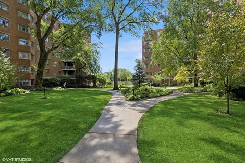 Tiny photo for 1864 Sherman Avenue #3SW, Evanston, IL 60201 (MLS # 12376563)