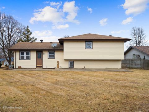 Tiny photo for 3208 Oakwood Drive, Joliet, IL 60431 (MLS # 12574836)