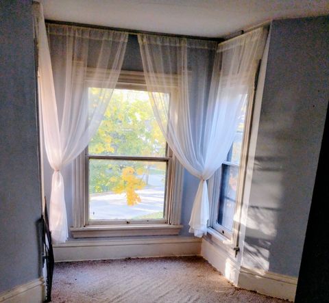 Tiny photo for 601 S Jefferson Street S, Woodstock, IL 60098 (MLS # 12483383)