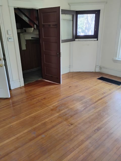 Tiny photo for 601 S Jefferson Street S, Woodstock, IL 60098 (MLS # 12483383)