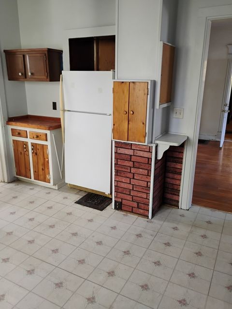 Tiny photo for 601 S Jefferson Street S, Woodstock, IL 60098 (MLS # 12483383)