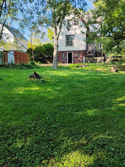 Tiny photo for 601 S Jefferson Street S, Woodstock, IL 60098 (MLS # 12483383)