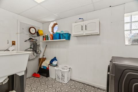 Tiny photo for 7916 W 113th Place, Palos Hills, IL 60465 (MLS # 12496611)