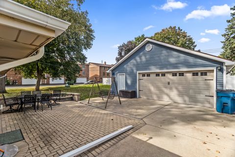Tiny photo for 7916 W 113th Place, Palos Hills, IL 60465 (MLS # 12496611)