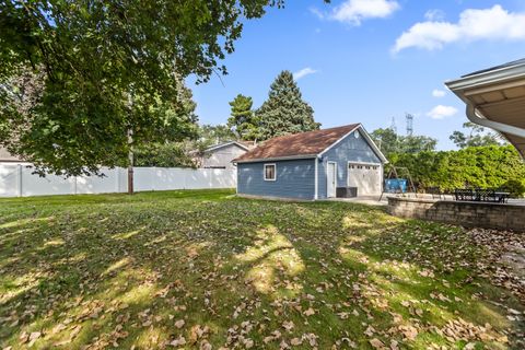 Tiny photo for 7916 W 113th Place, Palos Hills, IL 60465 (MLS # 12496611)