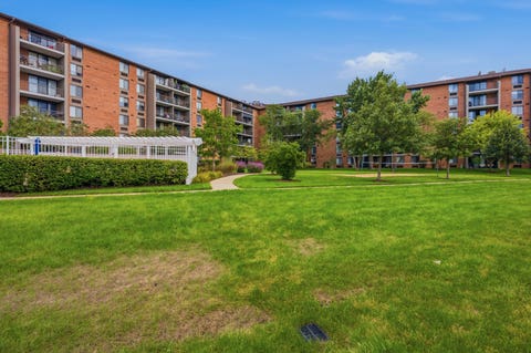 Tiny photo for 75 Kristin Circle #309, Schaumburg, IL 60195 (MLS # 12739057)