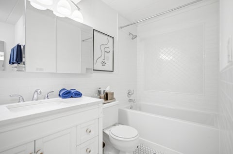 Tiny photo for 75 Kristin Circle #309, Schaumburg, IL 60195 (MLS # 12739057)