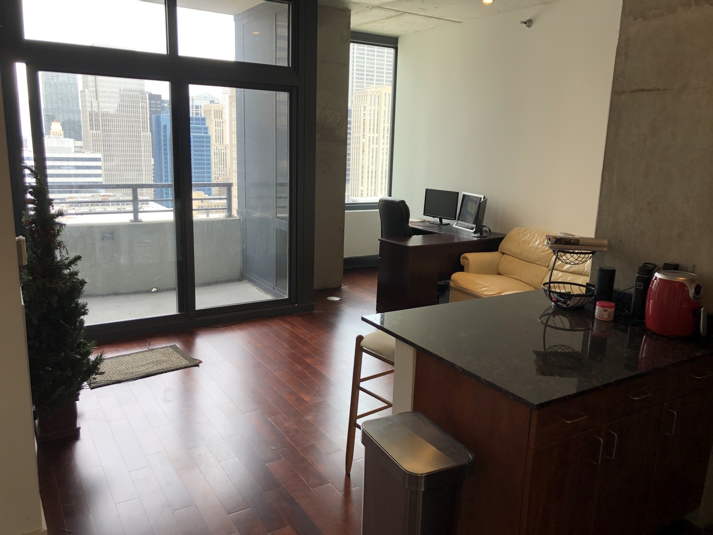 235 W Van Buren Street 4222