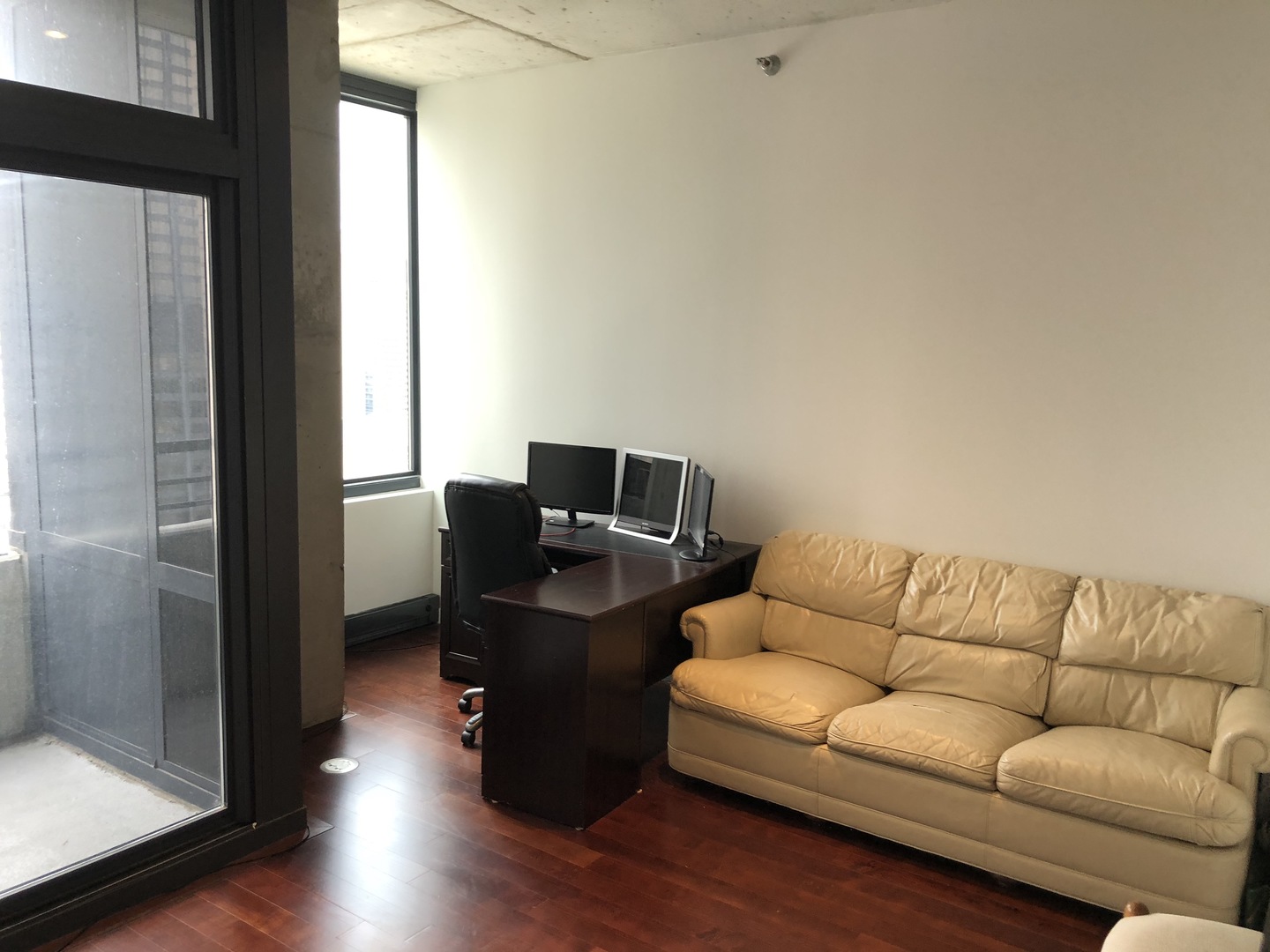 235 W Van Buren Street 4222