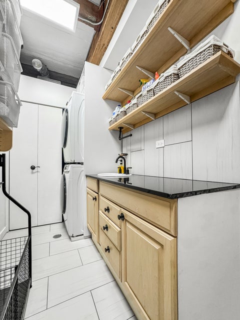 Tiny photo for 811 W Aldine Avenue #6S, Chicago, IL 60657 (MLS # 12736042)