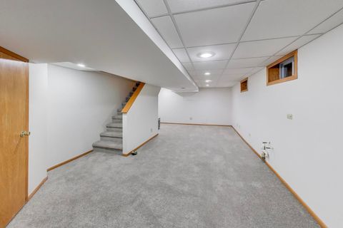 Tiny photo for 28 Muirwood Drive, Glen Ellyn, IL 60137 (MLS # 12542795)