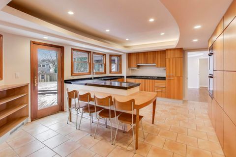 Tiny photo for 28 Muirwood Drive, Glen Ellyn, IL 60137 (MLS # 12542795)