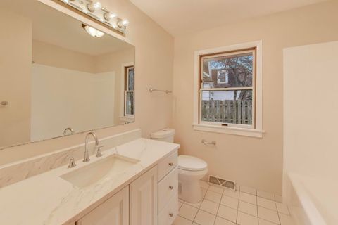 Tiny photo for 28 Muirwood Drive, Glen Ellyn, IL 60137 (MLS # 12542795)