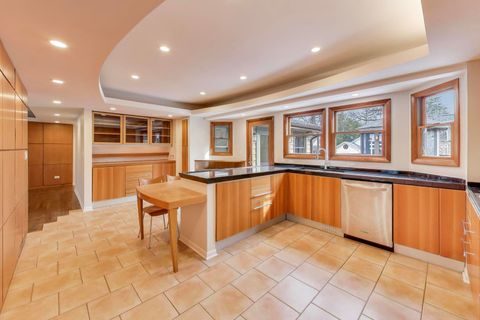 Tiny photo for 28 Muirwood Drive, Glen Ellyn, IL 60137 (MLS # 12542795)