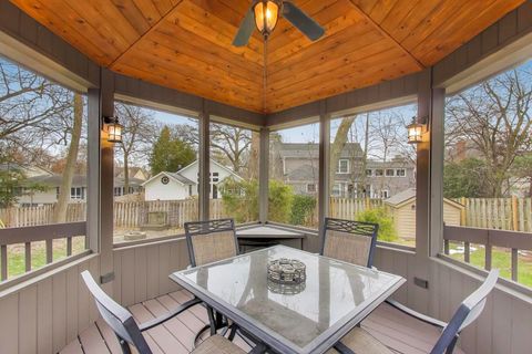 Tiny photo for 28 Muirwood Drive, Glen Ellyn, IL 60137 (MLS # 12542795)