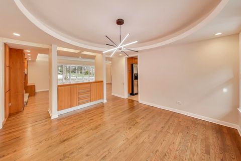 Tiny photo for 28 Muirwood Drive, Glen Ellyn, IL 60137 (MLS # 12542795)