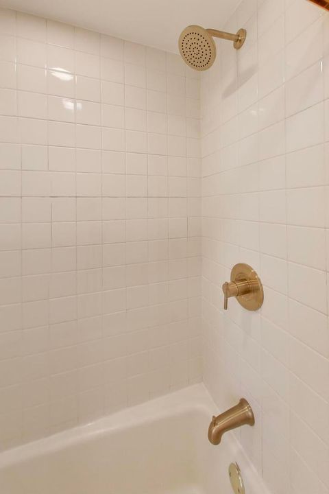 Tiny photo for 28 Muirwood Drive, Glen Ellyn, IL 60137 (MLS # 12542795)