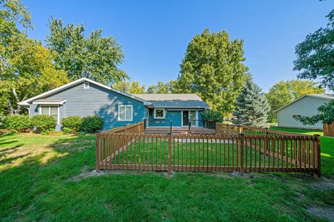 Tiny photo for 644 Karen Drive, Lake Holiday, IL 60552 (MLS # 12473304)